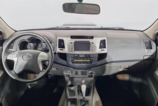 Toyota Hilux VII Рестайлинг с пробегом 2012 года, цена 1 800 000 рублей, 322852 км, offers.body_type.unknown, Автокод Объявления