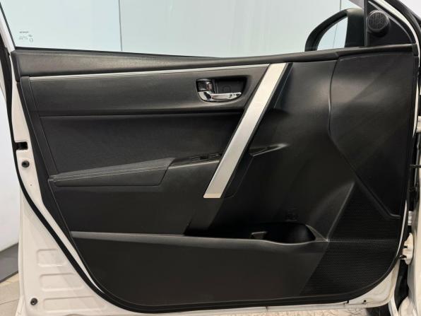 Toyota Corolla XI (E160 E170 E180) с пробегом 2014 года, цена 1 250 000 рублей, 253069 км, седан, Автокод Объявления