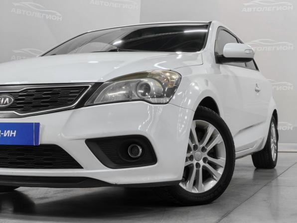 Kia Ceed I Рестайлинг с пробегом 2011 года, цена 770 000 рублей, 244800 км, хэтчбек, Автокод Объявления