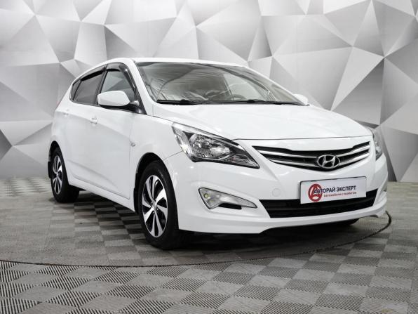 Hyundai Solaris I Рестайлинг с пробегом 2016 года, цена 696 000 рублей, 198898 км, седан, Автокод Объявления