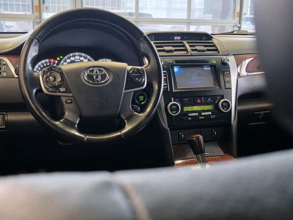 Toyota Camry VII (XV50) с пробегом 2014 года, цена 1 680 000 рублей, 240721 км, седан, Автокод Объявления