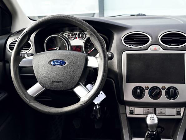 Ford Focus II Рестайлинг с пробегом 2011 года, цена 749 000 рублей, 129255 км, хэтчбек, Автокод Объявления