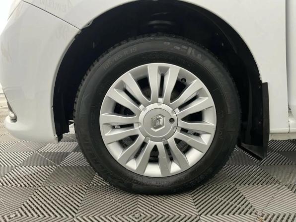 Renault Logan II с пробегом 2014 года, цена 765 000 рублей, 116665 км, седан, Автокод Объявления