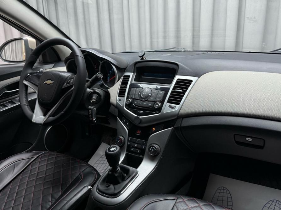 Chevrolet Cruze I Ижевск  - изображение 10