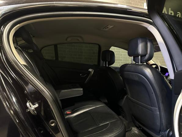 Renault Latitude I с пробегом 2013 года, цена 880 000 рублей, 232135 км, седан, Автокод Объявления