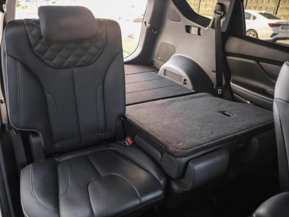 Hyundai Santa Fe IV Рестайлинг с пробегом 2021 года, цена 3 479 000 рублей, 91361 км, внедорожник, Автокод Объявления