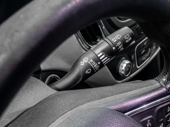 Chevrolet Equinox III Рестайлинг с пробегом 2022 года, цена 2 749 900 рублей, 113830 км, внедорожник, Автокод Объявления