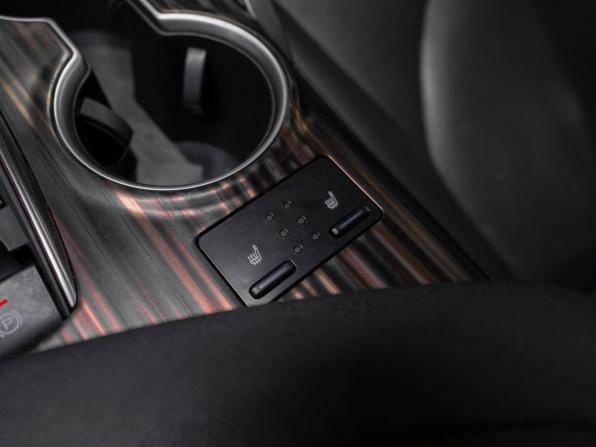 Toyota Camry VIII (XV70) с пробегом 2018 года, цена 2 380 000 рублей, 212945 км, седан, Автокод Объявления