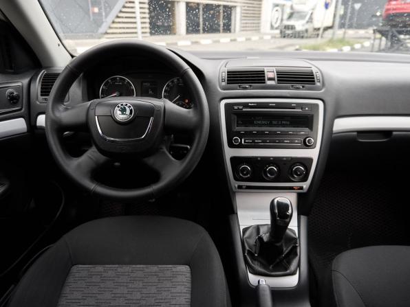 Skoda Octavia II (A5) Рестайлинг с пробегом 2011 года, цена 780 000 рублей, 183592 км, лифтбек, Автокод Объявления