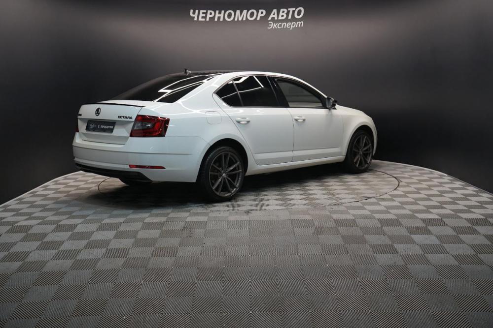 Skoda Octavia III (A7) Рестайлинг Крым  - изображение 5