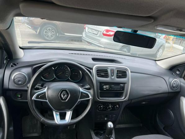 Renault Logan II Рестайлинг с пробегом 2019 года, цена 899 900 рублей, 165128 км, седан, Автокод Объявления