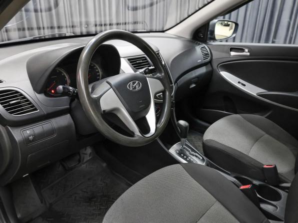 Hyundai Solaris I с пробегом 2012 года, цена 619 000 рублей, 266000 км, седан, Автокод Объявления