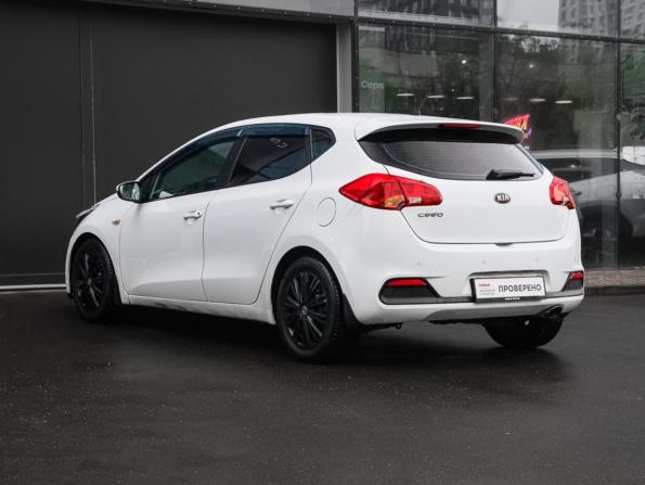 Kia Ceed II с пробегом 2013 года, цена 1 090 000 рублей, 143042 км, хэтчбек, Автокод Объявления