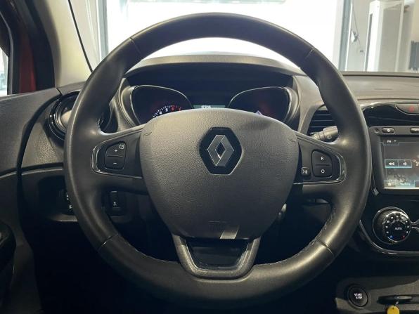 Renault Kaptur I с пробегом 2018 года, цена 1 362 000 рублей, 107245 км, внедорожник, Автокод Объявления