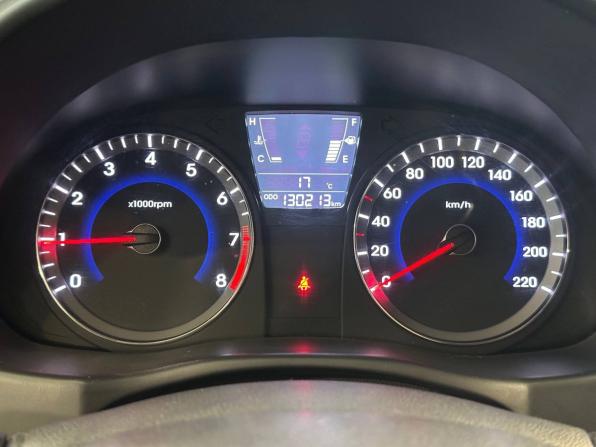 Hyundai Solaris I с пробегом 2012 года, цена 747 000 рублей, 130213 км, седан, Автокод Объявления