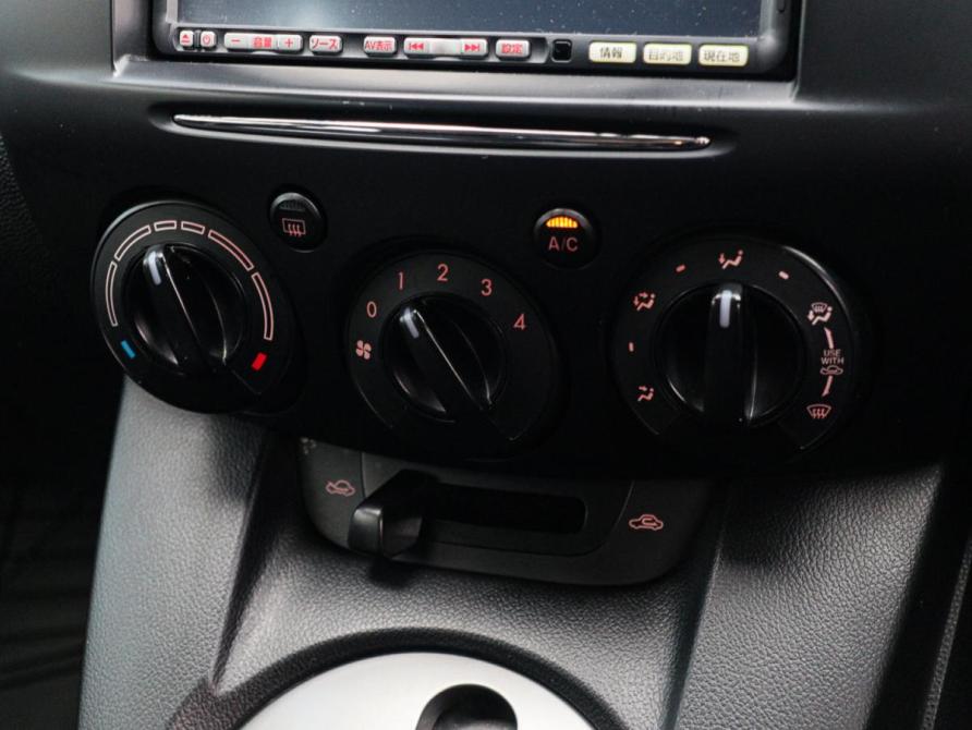 Mazda Demio III (DE) Москва  - изображение 14