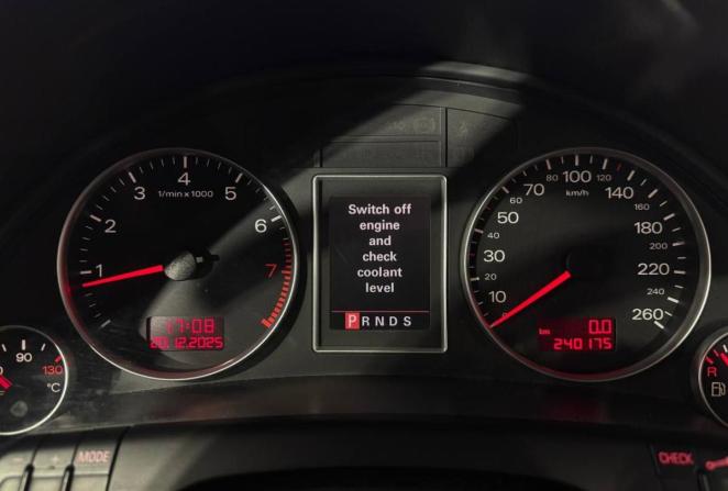 Audi A4 III (B7) с пробегом 2006 года, цена 440 000 рублей, 240175 км, седан, Автокод Объявления