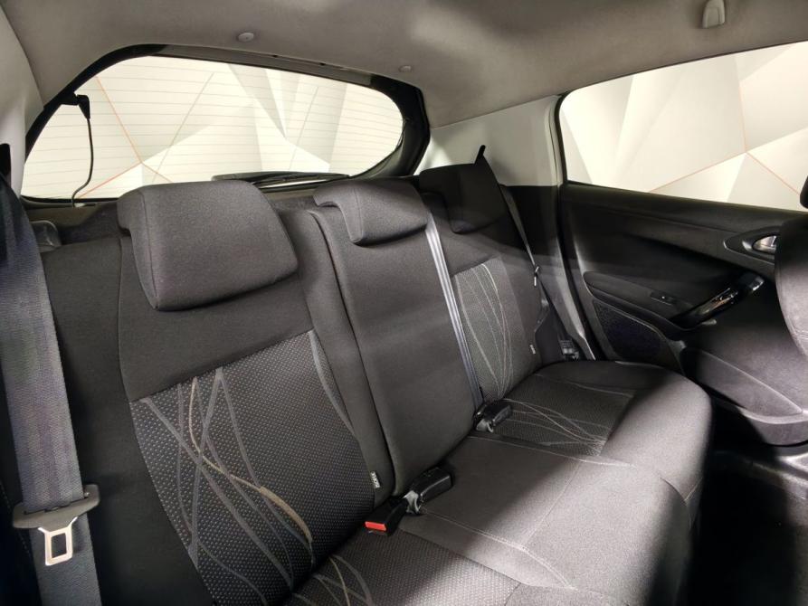 Peugeot 208 I Москва  - изображение 17