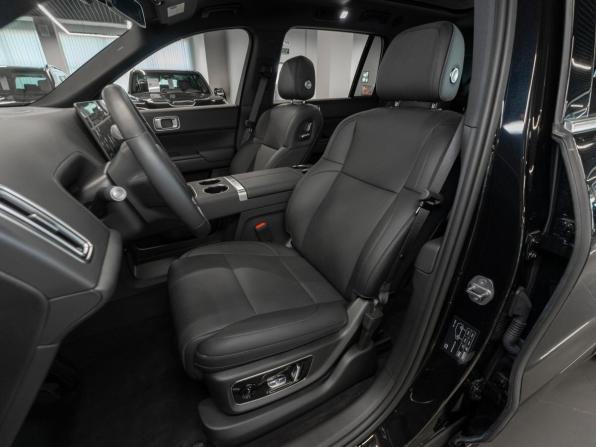 Li Auto (Lixiang) L9 I Рестайлинг с пробегом 2024 года, цена 8 157 000 рублей, 78 км, внедорожник, Автокод Объявления
