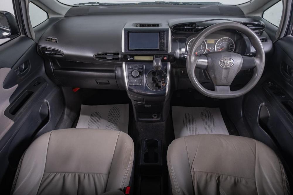 Toyota Wish II Томск  - изображение 11