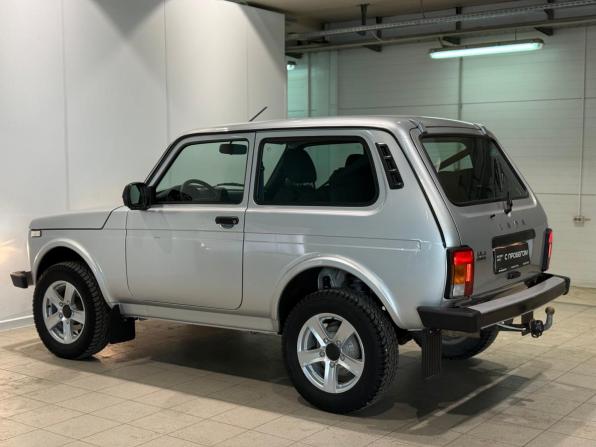 Lada (ВАЗ) Niva Legend с пробегом 2024 года, цена 940 000 рублей, 11001 км, внедорожник, Автокод Объявления