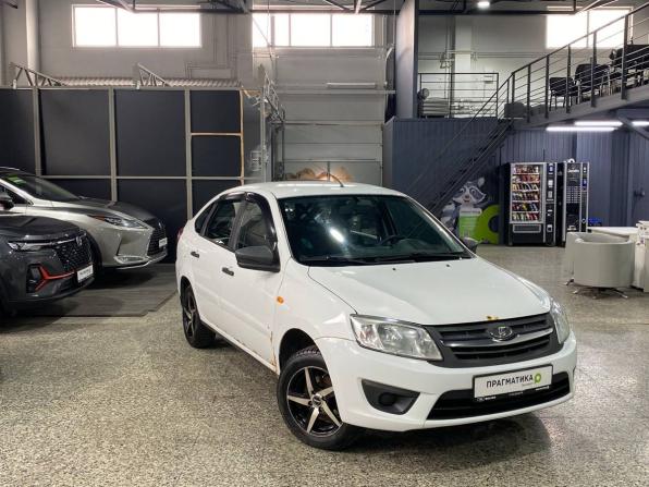 Lada (ВАЗ) Granta I с пробегом 2015 года, цена 309 000 рублей, 186000 км, лифтбек, Автокод Объявления