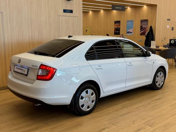 Skoda Rapid I с пробегом 2017 года, цена 888 000 рублей, 193810 км, лифтбек, Автокод Объявления