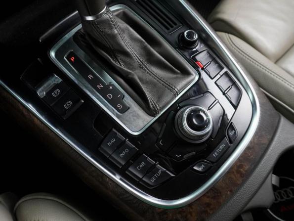 Audi Q5 I (8R) с пробегом 2010 года, цена 1 395 000 рублей, 207892 км, внедорожник, Автокод Объявления