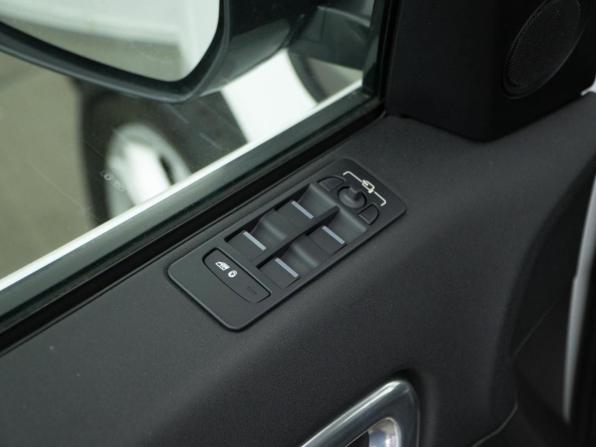 Land Rover Discovery Sport I с пробегом 2019 года, цена 2 449 046 рублей, 135567 км, внедорожник, Автокод Объявления