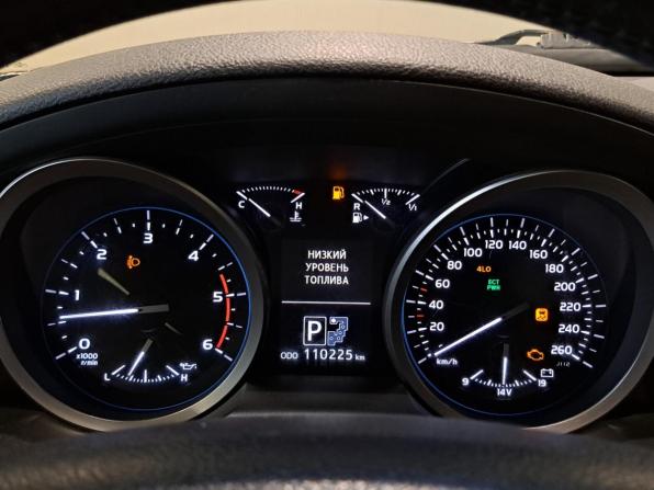 Toyota Land Cruiser 200 Series Рестайлинг 1 с пробегом 2014 года, цена 4 840 000 рублей, 110224 км, внедорожник, Автокод Объявления