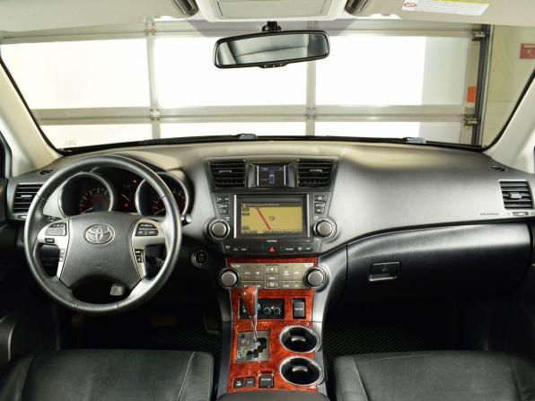 Toyota Highlander II (XU40) Рестайлинг с пробегом 2011 года, цена 1 933 999 рублей, 194041 км, внедорожник, Автокод Объявления