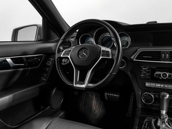 Mercedes-Benz C-Класс III (W204) Рестайлинг с пробегом 2013 года, цена 1 430 000 рублей, 140800 км, седан, Автокод Объявления