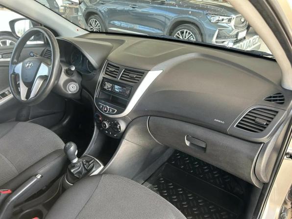 Hyundai Solaris I с пробегом 2011 года, цена 795 000 рублей, 127371 км, хэтчбек, Автокод Объявления