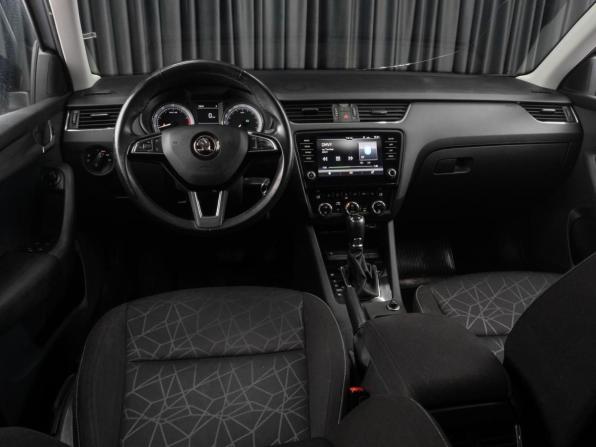 Skoda Octavia III (A7) Рестайлинг с пробегом 2019 года, цена 1 929 000 рублей, 88442 км, лифтбек, Автокод Объявления