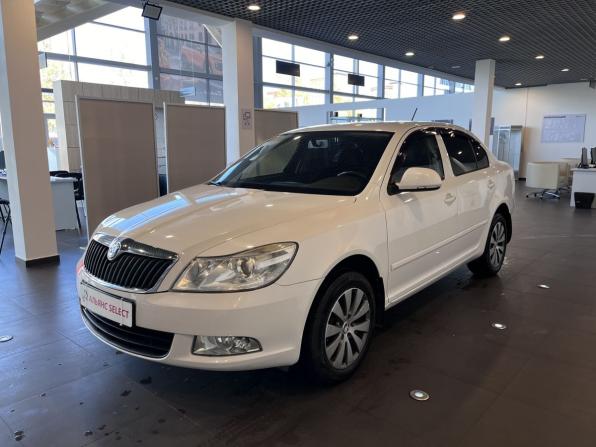 Skoda Octavia II (A5) Рестайлинг с пробегом 2013 года, цена 940 000 рублей, 125848 км, лифтбек, Автокод Объявления