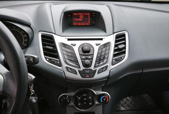 Ford Fiesta Mk6 с пробегом 2008 года, цена 695 000 рублей, 165755 км, хэтчбек, Автокод Объявления