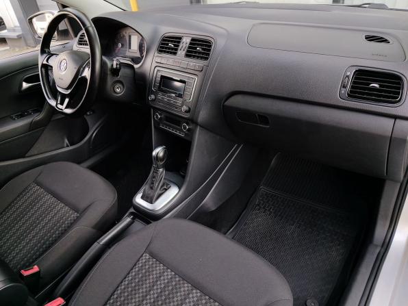 Volkswagen Polo V Рестайлинг с пробегом 2017 года, цена 1 100 000 рублей, 157403 км, седан, Автокод Объявления