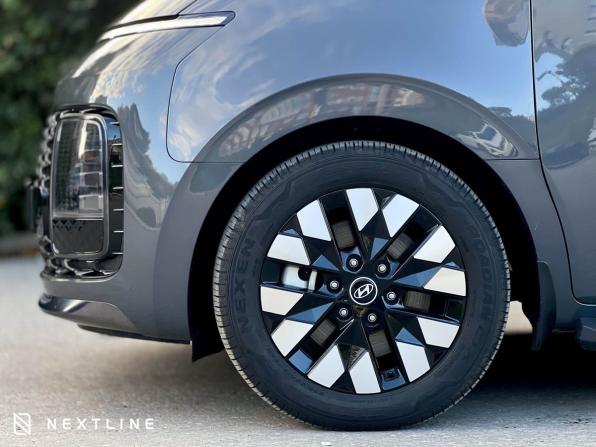Hyundai Staria I с пробегом 2024 года, цена 8 490 000 рублей, 6430 км, минивэн, Автокод Объявления