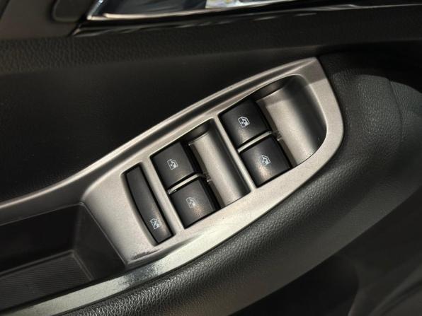 Chevrolet Orlando I с пробегом 2014 года, цена 1 049 000 рублей, 212068 км, минивэн, Автокод Объявления