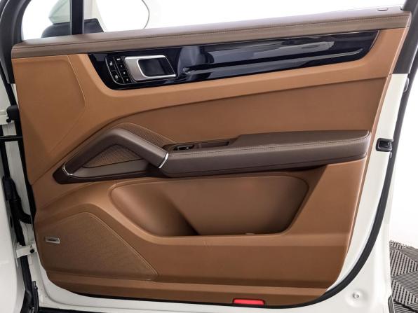 Porsche Cayenne III с пробегом 2021 года, цена 7 400 000 рублей, 68364 км, внедорожник, Автокод Объявления