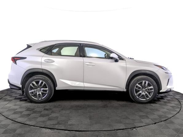 Lexus NX I Рестайлинг с пробегом 2018 года, цена 2 680 000 рублей, 251900 км, внедорожник, Автокод Объявления