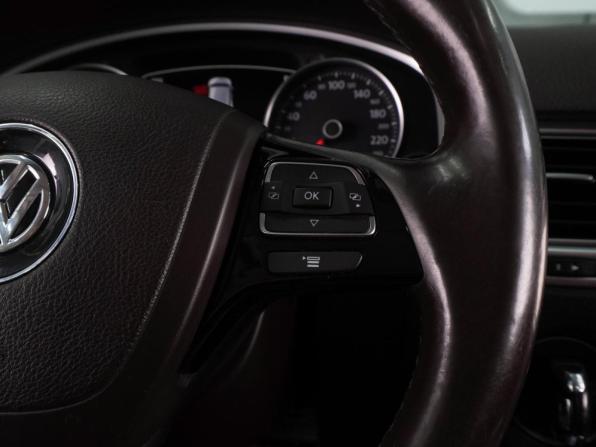 Volkswagen Touareg II Рестайлинг с пробегом 2015 года, цена 2 599 000 рублей, 200136 км, внедорожник, Автокод Объявления