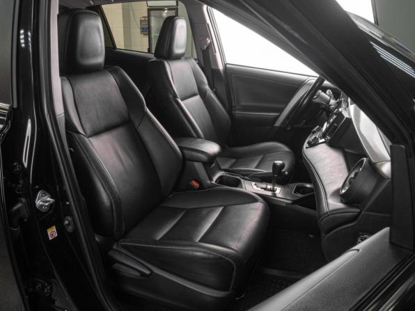 Toyota RAV4 IV (XA40) Рестайлинг с пробегом 2017 года, цена 2 349 000 рублей, 153364 км, внедорожник, Автокод Объявления