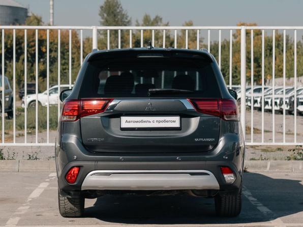 Mitsubishi Outlander III Рестайлинг 3 с пробегом 2019 года, цена 2 050 000 рублей, 184640 км, внедорожник, Автокод Объявления