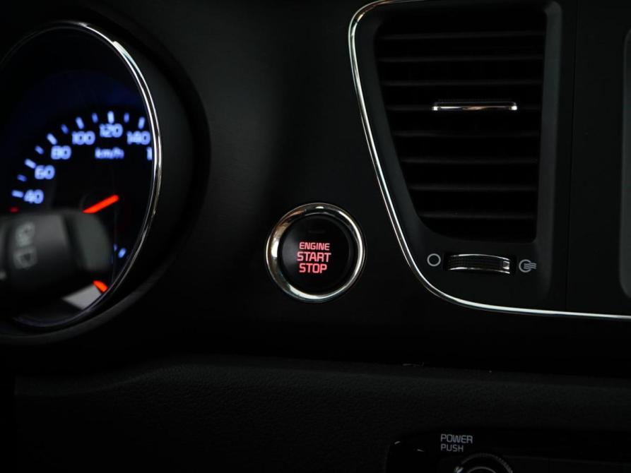 Kia Carnival III Москва  - изображение 21