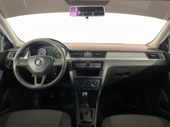 Skoda Rapid I с пробегом 2017 года, цена 859 000 рублей, 199330 км, лифтбек, Автокод Объявления