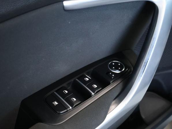 Kia Ceed III с пробегом 2019 года, цена 1 350 000 рублей, 220333 км, универсал, Автокод Объявления