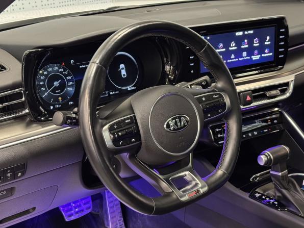 Kia K5 III с пробегом 2021 года, цена 1 800 000 рублей, 40264 км, седан, Автокод Объявления