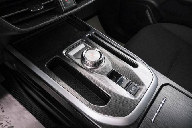 Haval Jolion I Рестайлинг с пробегом 2024 года, цена 1 819 000 рублей, 90000 км, внедорожник, Автокод Объявления