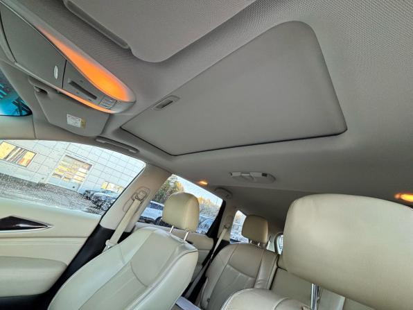 Infiniti QX60 I Рестайлинг с пробегом 2017 года, цена 2 380 000 рублей, 140464 км, внедорожник, Автокод Объявления